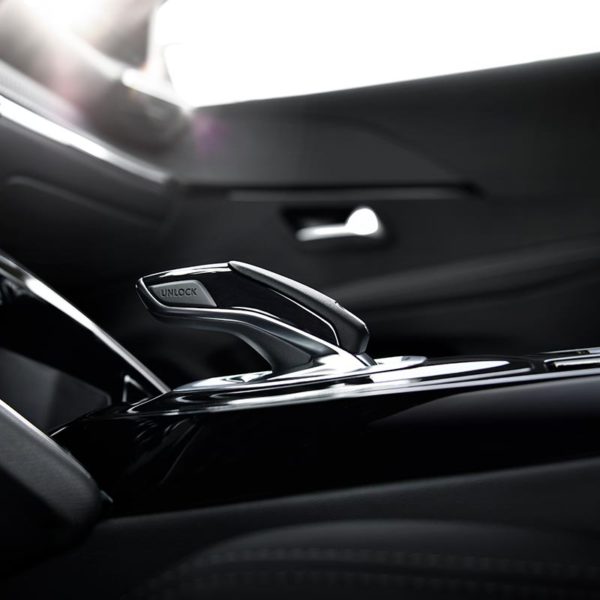 Noul Peugeot 208