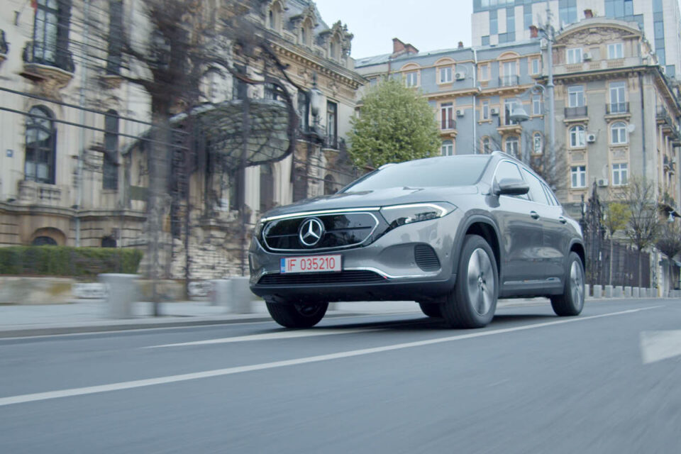 Noul Mercedes-Benz EQA