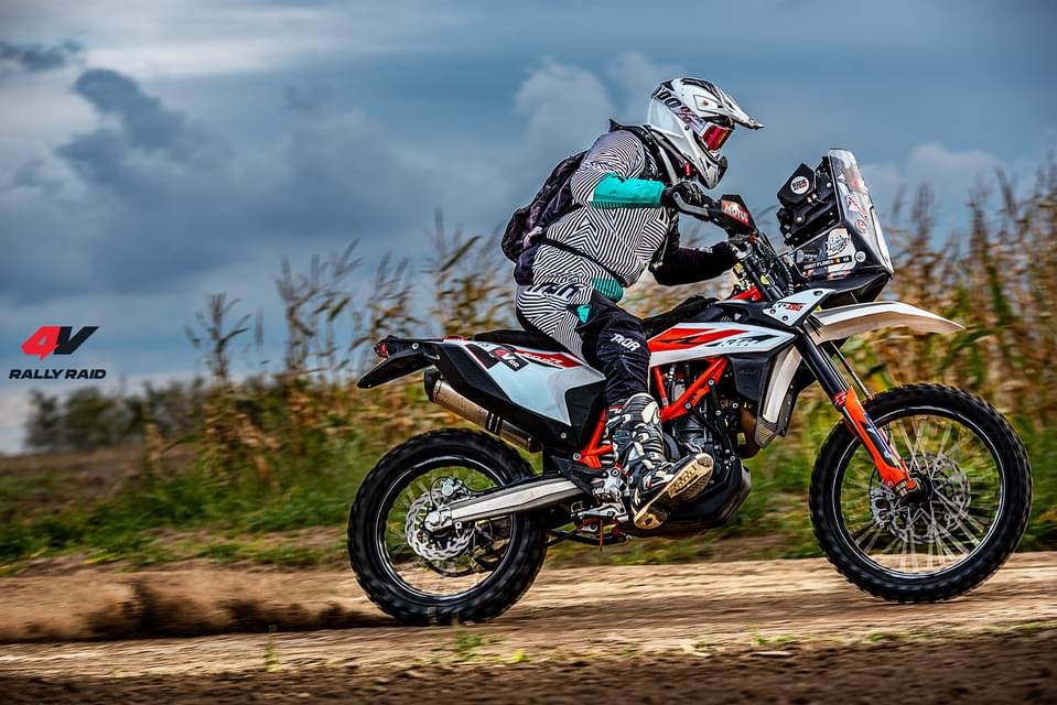 4v rally raid