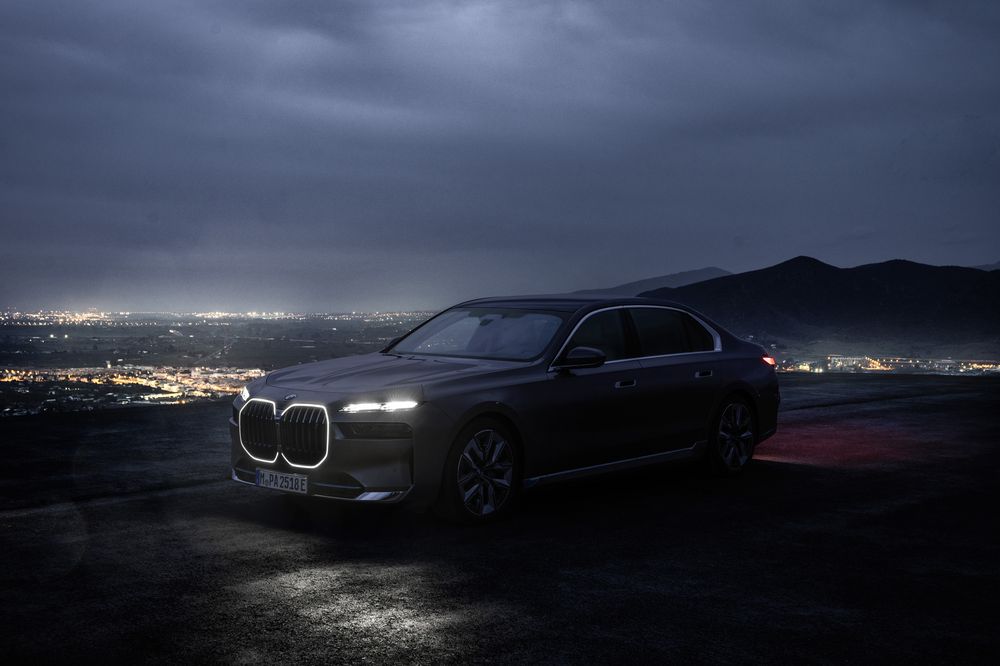 Preț BMW i7