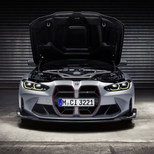 BMW M4 CSL