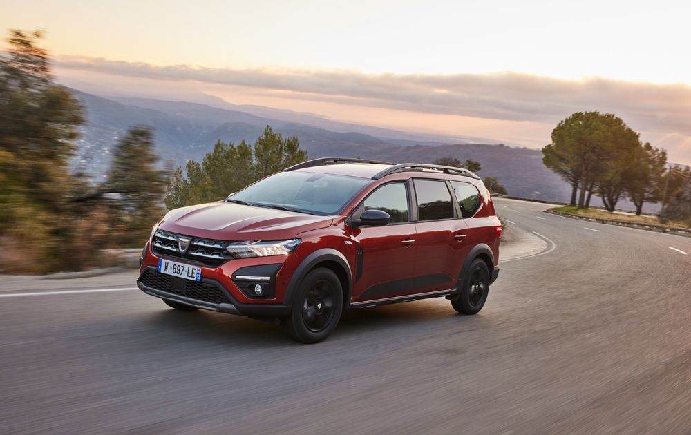 Dacia Jogger cu motor hibrid