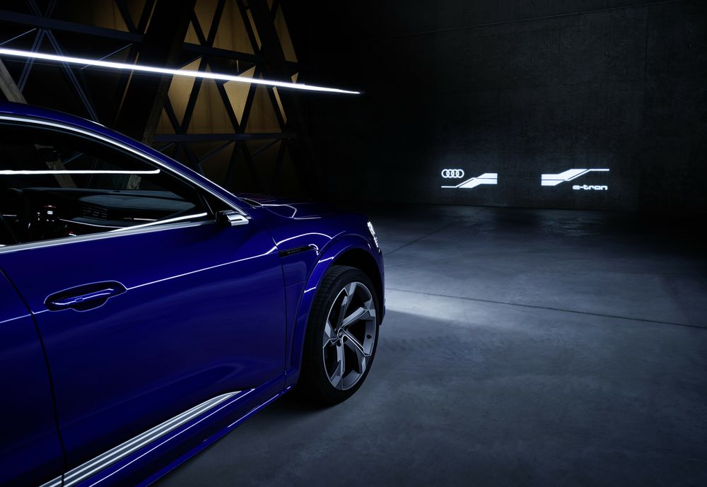 Preț Audi Q8 e-tron