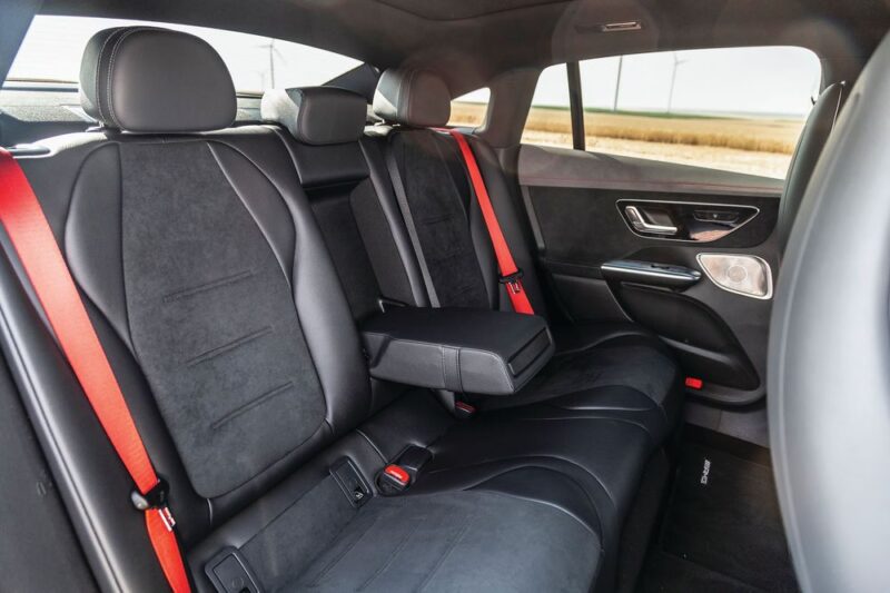 Mercedes-AMG EQE 43 4MATIC