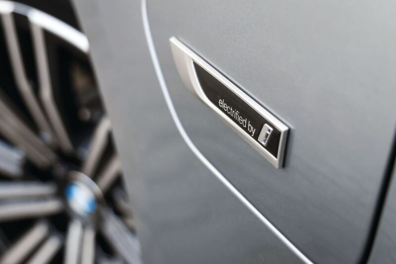 BMW 330e xDrive