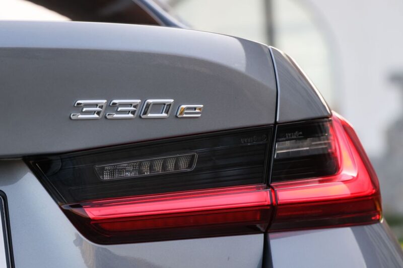 BMW 330e xDrive