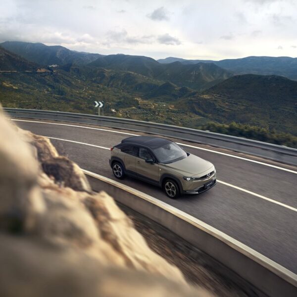 Mazda MX-30 e-Skyactiv R-EV