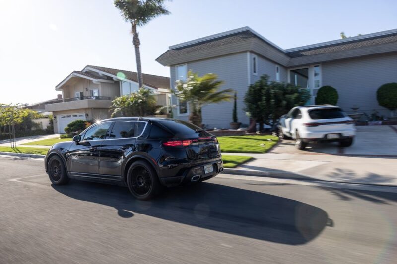 Noul Porsche Macan