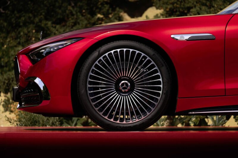 Mercedes-Maybach SL 680 seria Monogram