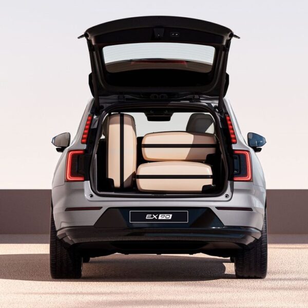 Volvo EX90