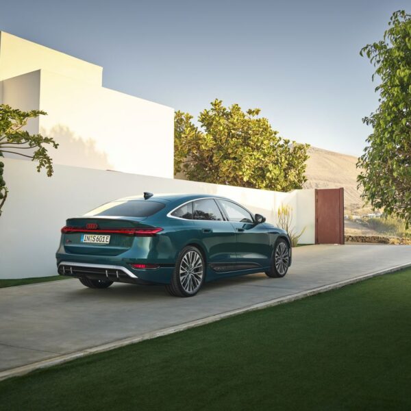 Audi S6 e-tron