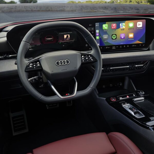 Audi S6 e-tron