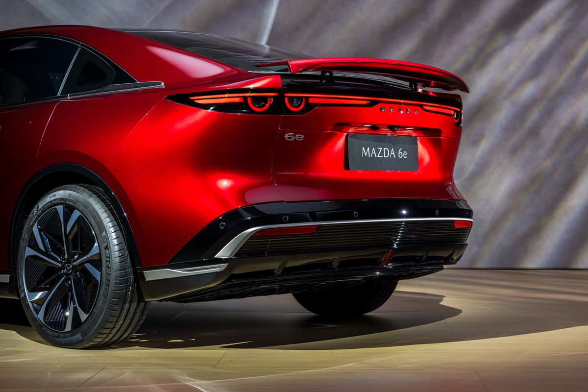 Mazda6e
