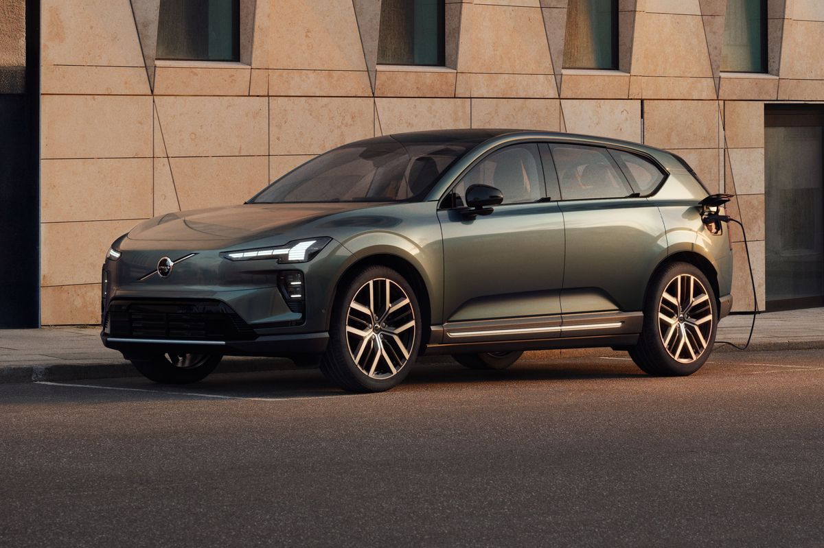 Volvo EX60