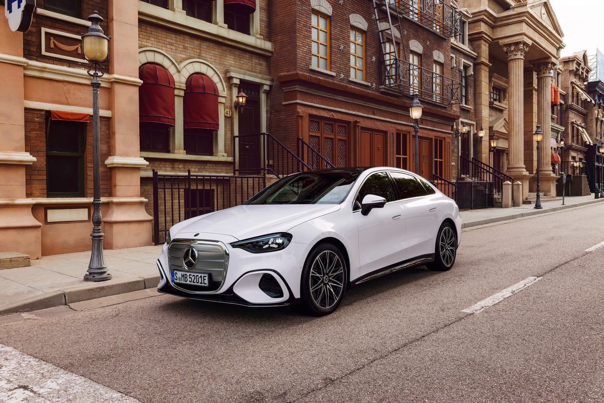 Mercedes-Benz C electric