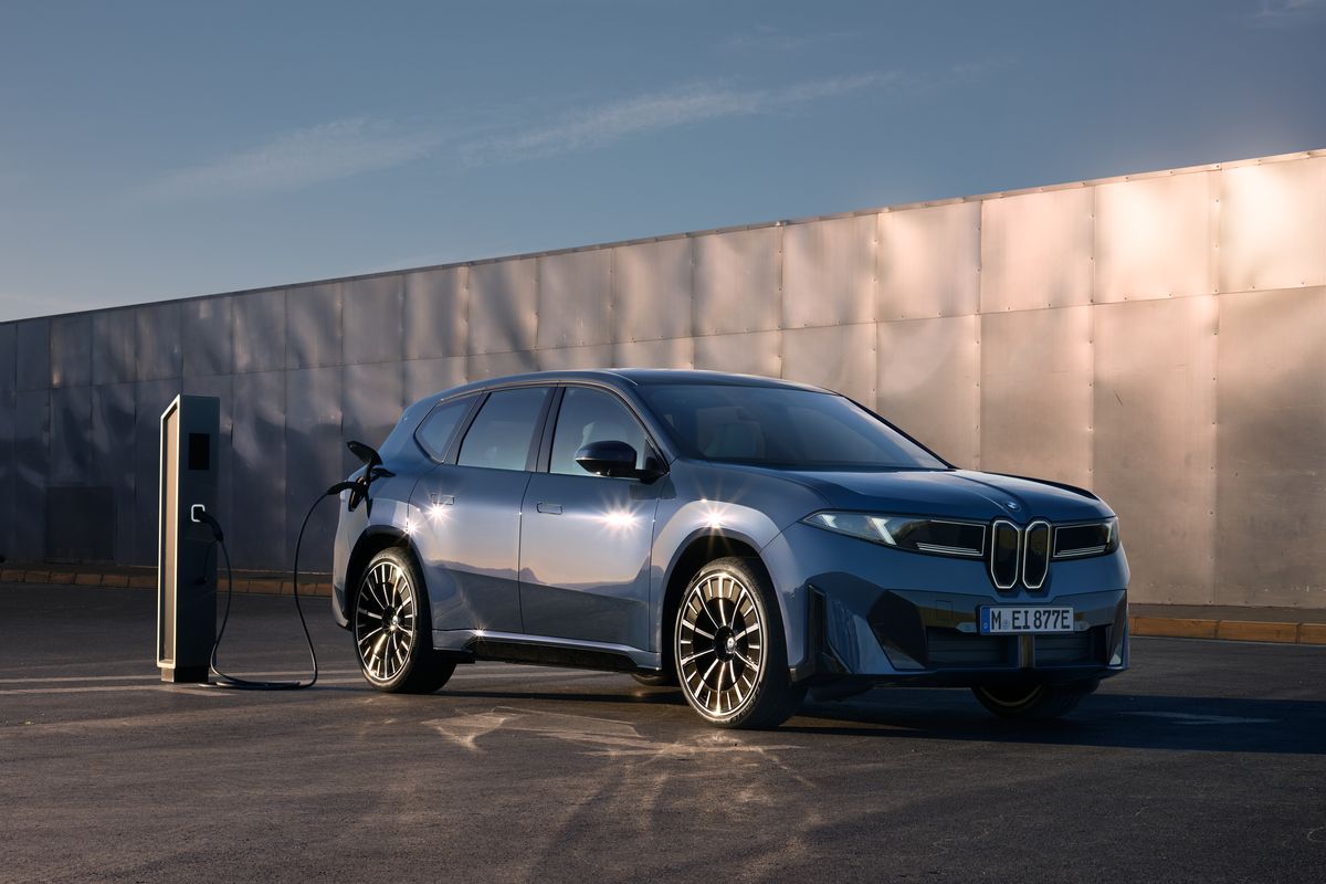 BMW iX3 40