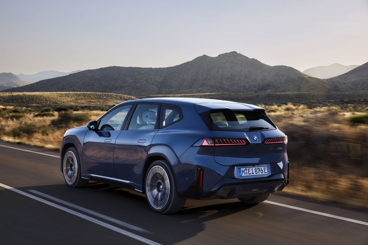 BMW iX3 40