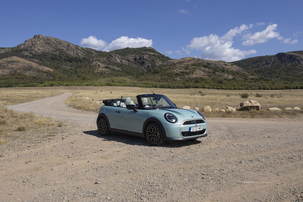 MINI Cooper Cabrio C
